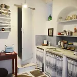 The Castle House, A Living Museum Vila *