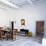 The Castle House, A Living Museum Vila *