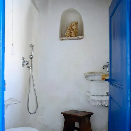 Вилла The Castle House, A Living Museum Иос