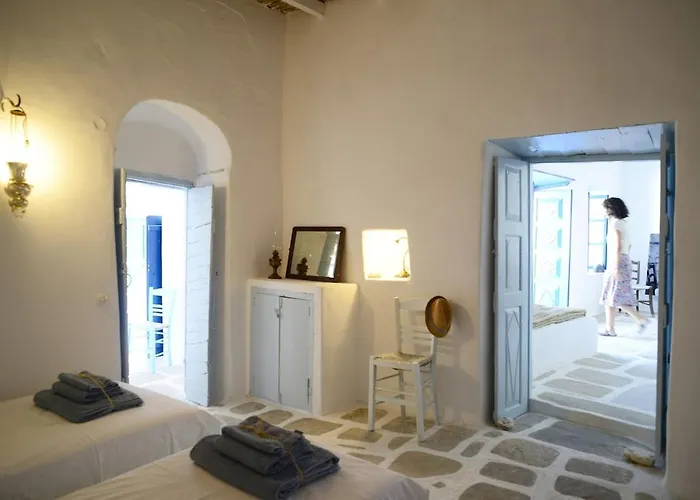 Villa The Castle House, A Living Museum Chora